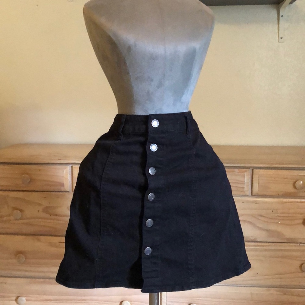 Front button high waisted skirt